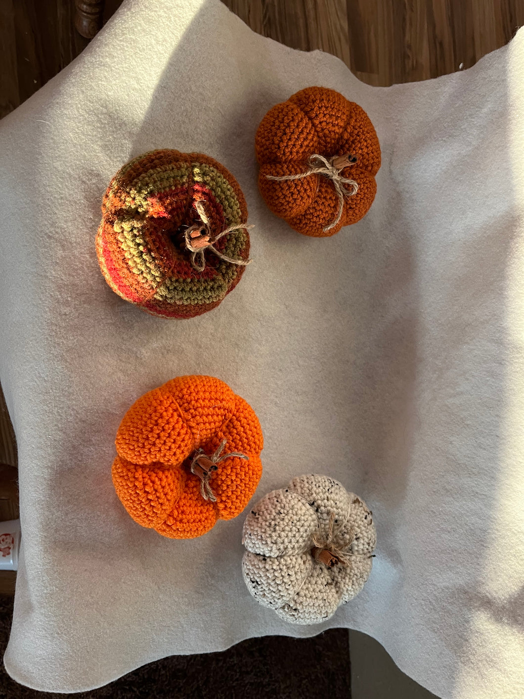Cinnamon Stick Pumpkin - VNDR Crafty Runner