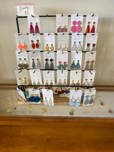 Load image into Gallery viewer, Earrings - VNDR Lottie &amp; Co.
