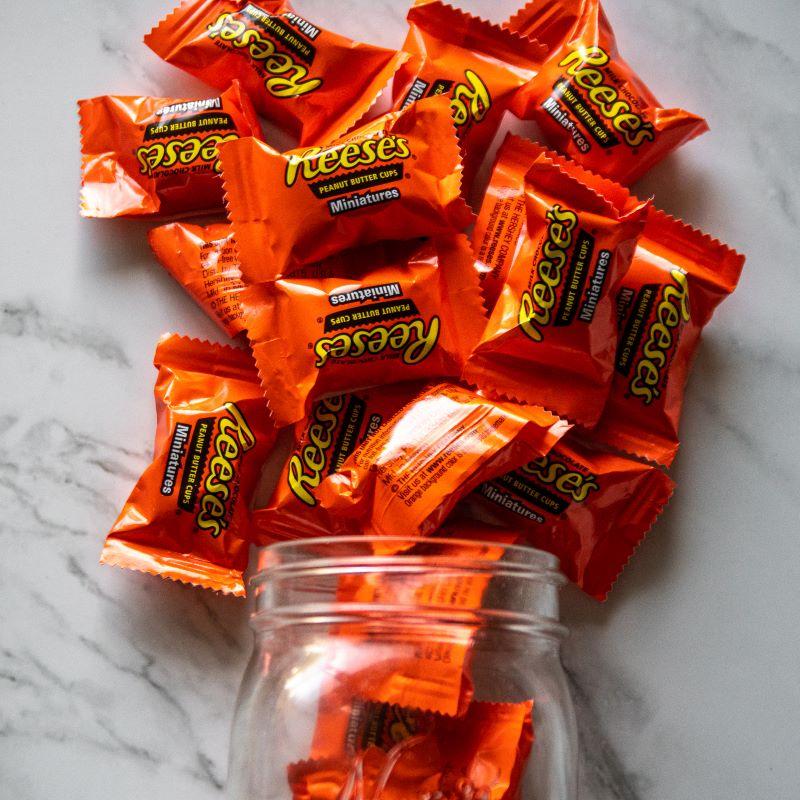 reeses mini peanut butter cups